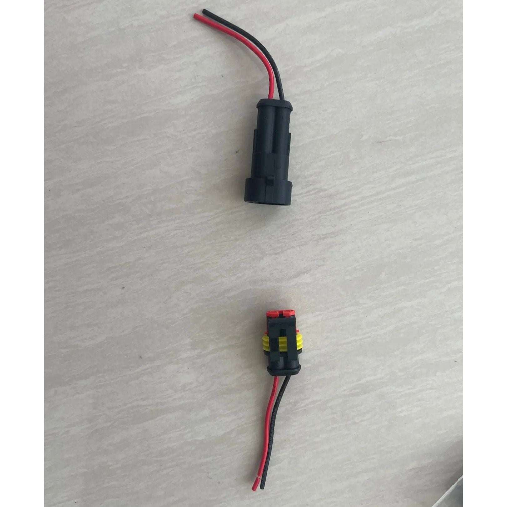 IP65 Vattentät kontakt PA66 nylon + packning i silikon - färdigstiftad med kabel för enkel skarvning - Landgren Dynamics